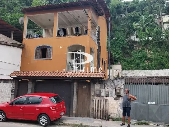 Casa 3 quartos e 3 banheiros, para alugar, no bairro Baldeador em Niterói