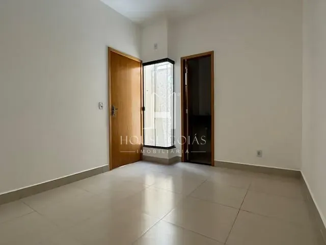Casa 2 quartos e 2 banheiros, à venda, no bairro Residencial Santa Fé em Goiânia