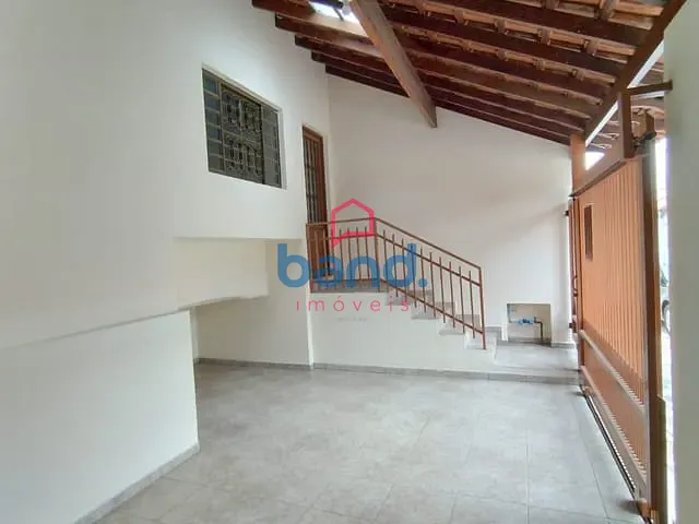 Casa 3 quartos e 2 banheiros, para alugar, no bairro Centro em Porto Feliz