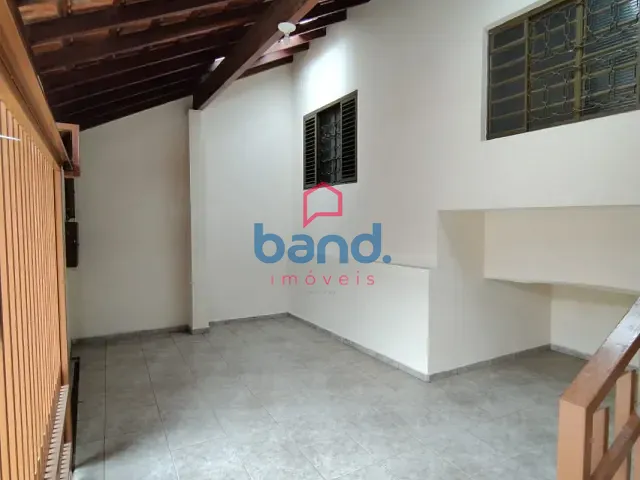 Casa 3 quartos e 2 banheiros, para alugar, no bairro Centro em Porto Feliz