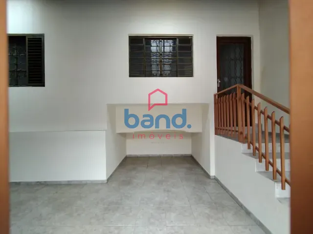 Casa 3 quartos e 2 banheiros, para alugar, no bairro Centro em Porto Feliz