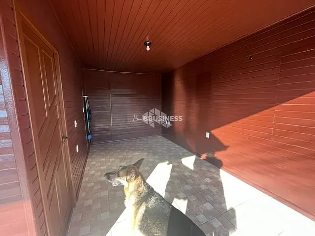 Casa 4 quartos e 2 banheiros, à venda, no bairro Desvio Rizzo em Caxias do Sul