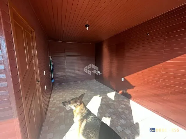 Casa 4 quartos e 2 banheiros, à venda, no bairro Desvio Rizzo em Caxias do Sul