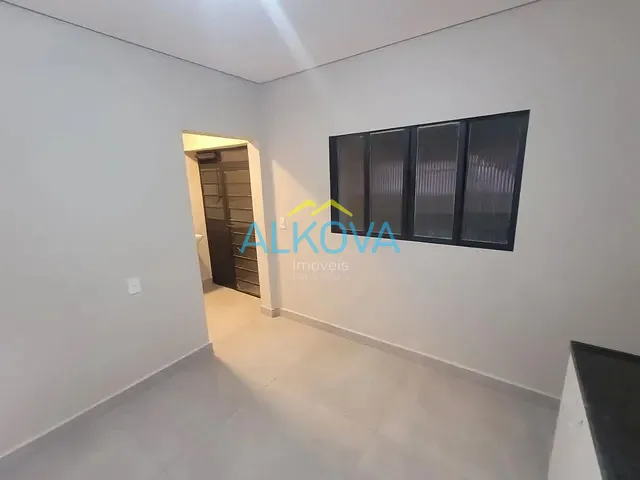 Casa com 250m² 2 quartos e 2 banheiros, à venda, no bairro Jardim Satélite em São José dos Campos