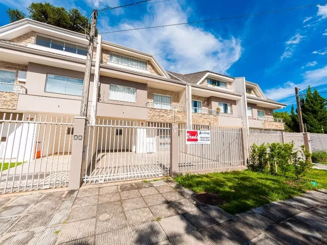 Casa com 112m² 3 quartos e 3 banheiros, à venda, no bairro Santa Felicidade em Curitiba