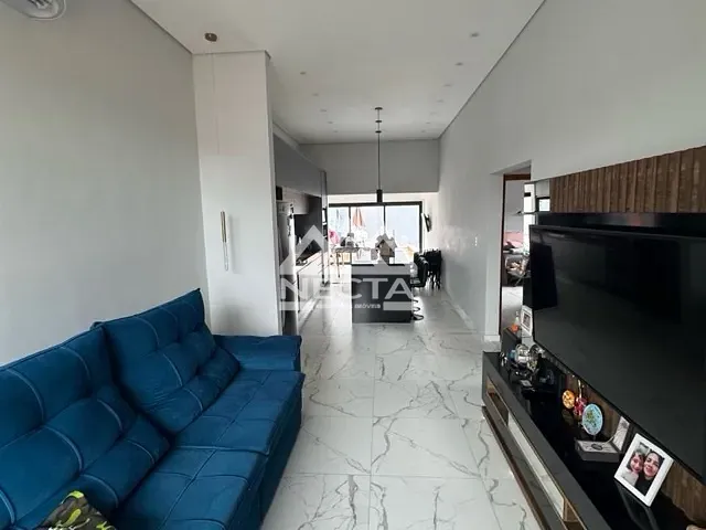 Casa com 250m² 2 quartos e 2 banheiros, à venda, no bairro Massaguaçu em Caraguatatuba