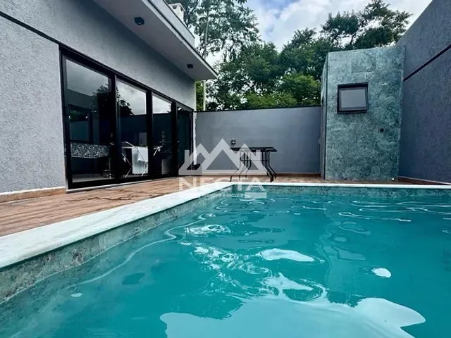 Casa com 250m² 2 quartos e 2 banheiros, à venda, no bairro Massaguaçu em Caraguatatuba