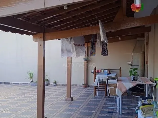 Casa com 125m² 2 quartos e 1 banheiro, à venda, no bairro Vila Assis Brasil em Mauá