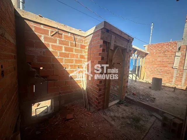 Casa 2 quartos e 1 banheiro, à venda, no bairro Village em Andradas