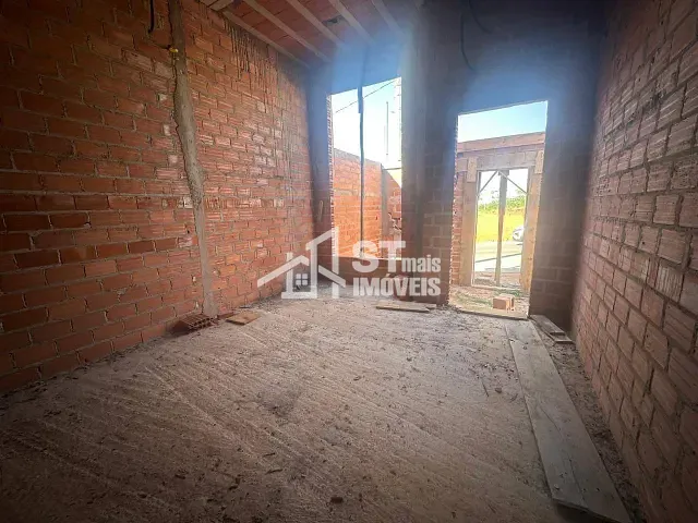 Casa 2 quartos e 1 banheiro, à venda, no bairro Village em Andradas