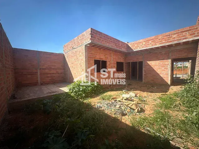 Casa 2 quartos e 1 banheiro, à venda, no bairro Village em Andradas