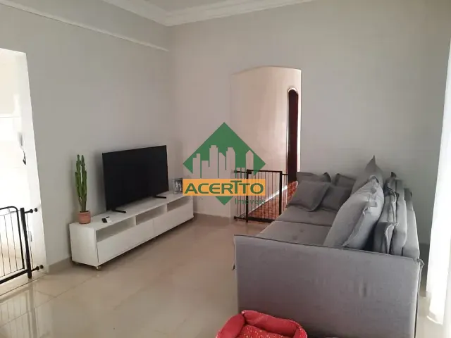 Casa com 287m² 3 quartos e 2 banheiros, à venda, no bairro Vila Mendonça em Araçatuba