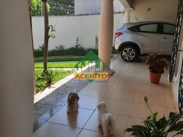 Casa com 287m² 3 quartos e 2 banheiros, à venda, no bairro Vila Mendonça em Araçatuba