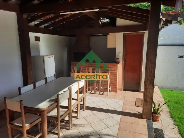Casa com 287m² 3 quartos e 2 banheiros, à venda, no bairro Vila Mendonça em Araçatuba