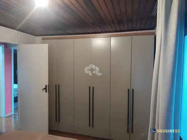 Casa 3 quartos e 1 banheiro, à venda, no bairro Bela Vista em Caxias do Sul