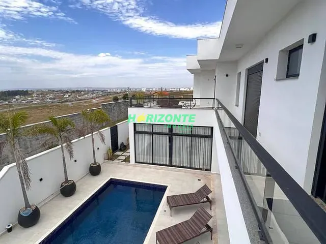 Casa com 485m² 4 quartos e 4 banheiros, à venda, no bairro Urbanova em São José dos Campos