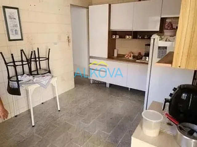 Casa com 125m² 2 quartos e 2 banheiros, à venda, no bairro Vila Tesouro em São José dos Campos