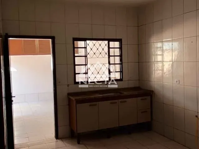 Casa com 300m² 6 quartos e 6 banheiros, à venda, no bairro Martim de Sá em Caraguatatuba