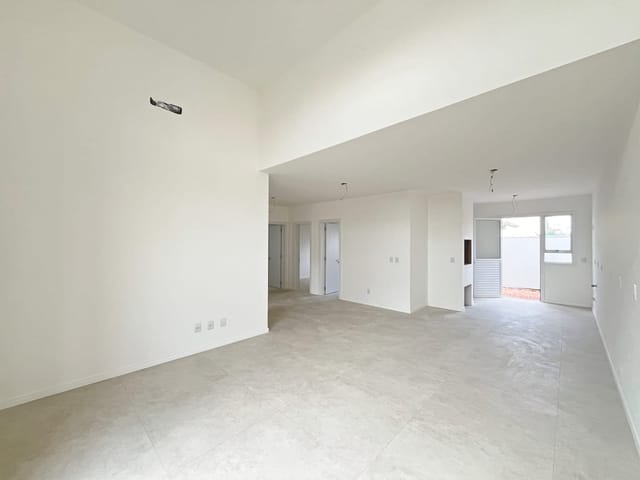 Casa com 169m² 3 quartos e 2 banheiros, à venda, no bairro Hípica em Porto Alegre