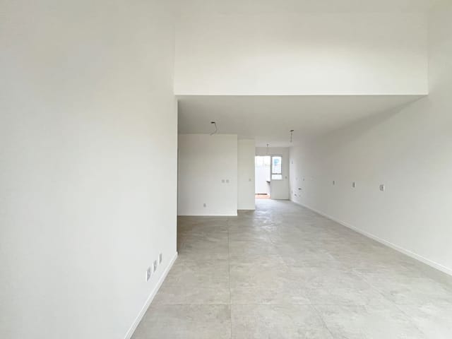Casa com 169m² 3 quartos e 2 banheiros, à venda, no bairro Hípica em Porto Alegre