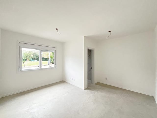Casa com 169m² 3 quartos e 2 banheiros, à venda, no bairro Hípica em Porto Alegre