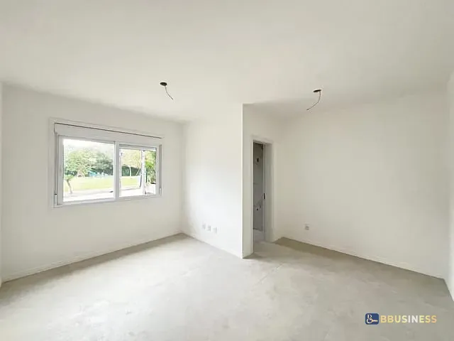 Casa com 169m² 3 quartos e 2 banheiros, à venda, no bairro Hípica em Porto Alegre