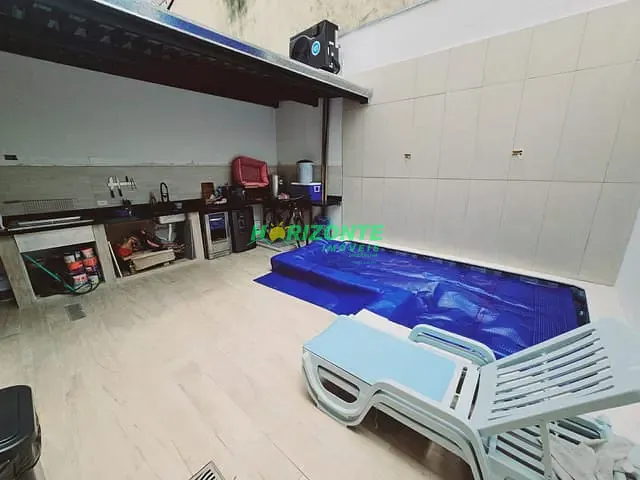 Casa com 105m² 3 quartos e 3 banheiros, à venda, no bairro Urbanova em São José dos Campos