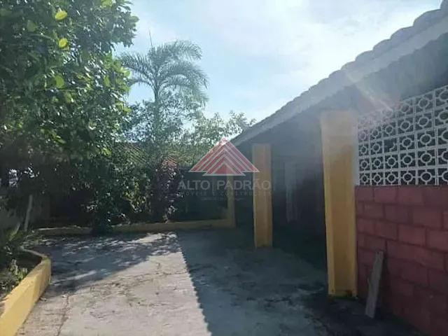 Casa com 348m² 2 quartos e 1 banheiro, à venda, no bairro Jardim Suarão em Itanhaém
