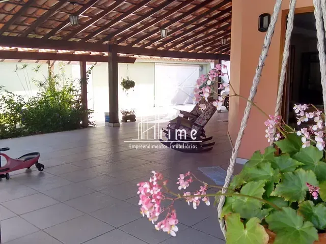 Casa 4 quartos e 3 banheiros, à venda, no bairro itaipu em Niterói