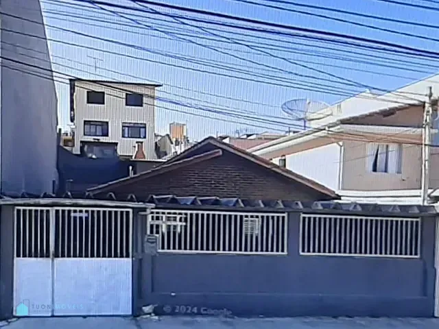 Casa com 250m², à venda, no bairro Moinho Velho em São Paulo