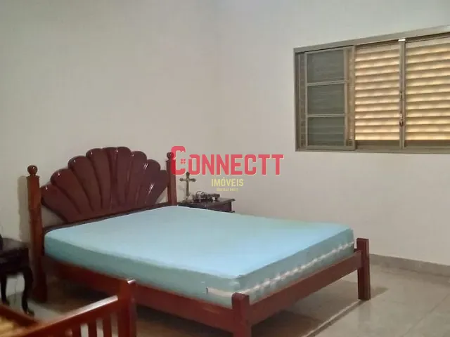 Casa com 200m² 2 quartos e 1 banheiro, à venda, no bairro Centro em Jardinópolis