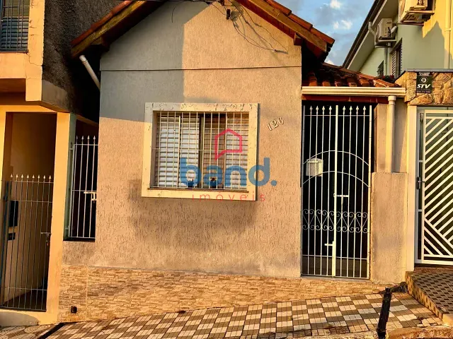 Casa 2 quartos e 1 banheiro, à venda, no bairro Centro em Porto Feliz