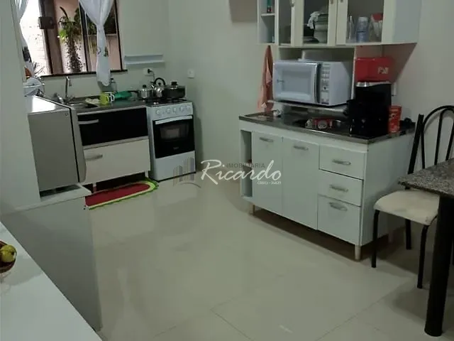 Casa com 252m² 2 quartos e 1 banheiro, à venda, no bairro Jardim Casa Branca em Arapongas