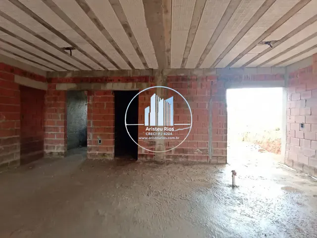 Casa com 302m² 3 quartos e 1 banheiro, à venda, no bairro Belo Horizonte em Pouso Alegre
