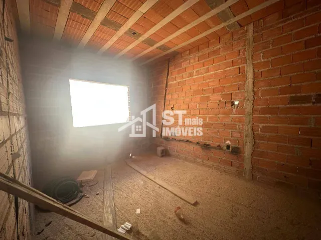 Casa 3 quartos e 1 banheiro, à venda, no bairro Village em Andradas