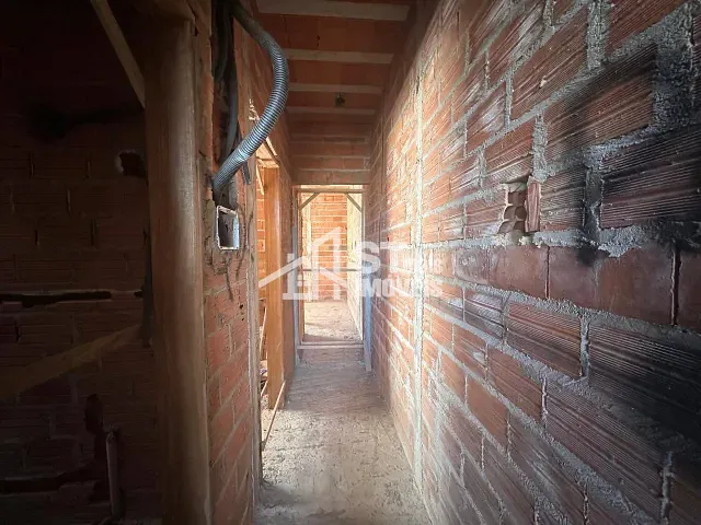 Casa 3 quartos e 1 banheiro, à venda, no bairro Village em Andradas