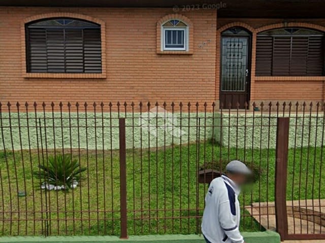 Casa 3 quartos e 2 banheiros, à venda, no bairro Marechal Floriano em Caxias do Sul