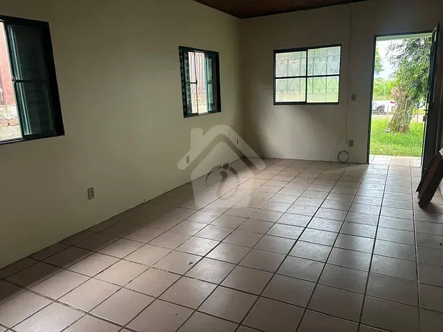 Casa 2 quartos e 1 banheiro, para alugar, no bairro Teutônia em Teutônia