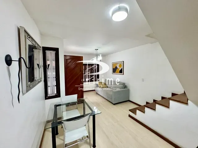 Casa 2 quartos e 2 banheiros, à venda, no bairro Itaipu em Niterói