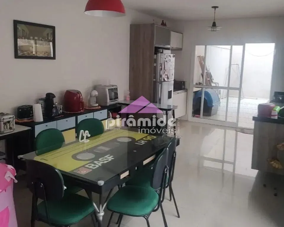 Casa, 3 quartos, 172 m² - Foto 2