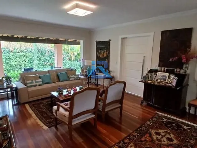 Casa com 1428m² 3 quartos e 3 banheiros, à venda, no bairro Parque das Laranjeiras em Itatiba