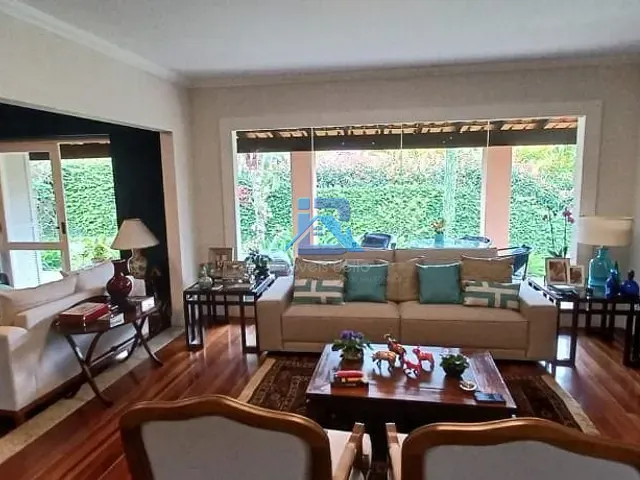 Casa com 1428m² 3 quartos e 3 banheiros, à venda, no bairro Parque das Laranjeiras em Itatiba