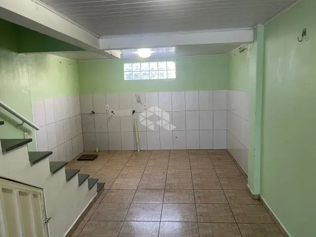Casa 2 quartos e 1 banheiro, à venda, no bairro São Luiz em Caxias do Sul