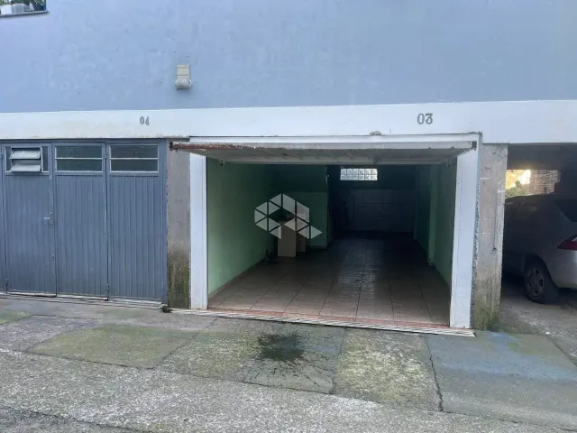 Casa 2 quartos e 1 banheiro, à venda, no bairro São Luiz em Caxias do Sul