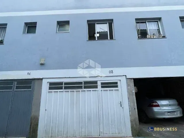 Casa 2 quartos e 1 banheiro, à venda, no bairro São Luiz em Caxias do Sul