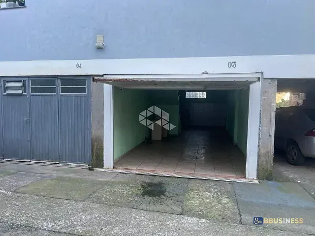 Casa 2 quartos e 1 banheiro, à venda, no bairro São Luiz em Caxias do Sul