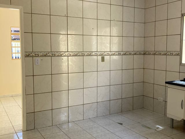 Casa com 125m² 2 quartos e 2 banheiros, à venda, no bairro Parque São Domingos em Pindamonhangaba