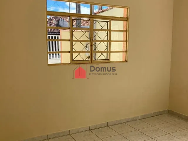 Casa com 125m² 2 quartos e 2 banheiros, à venda, no bairro Parque São Domingos em Pindamonhangaba