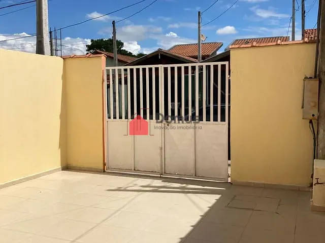 Casa com 125m² 2 quartos e 2 banheiros, à venda, no bairro Parque São Domingos em Pindamonhangaba