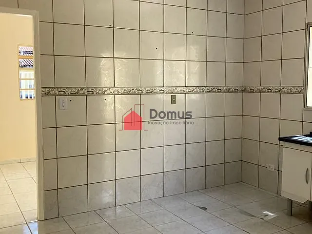 Casa com 125m² 2 quartos e 2 banheiros, à venda, no bairro Parque São Domingos em Pindamonhangaba